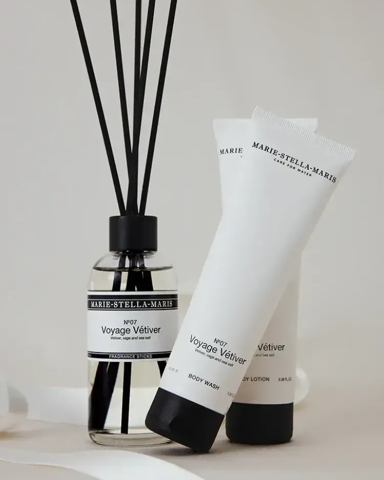 bathroom_essentials_voyag_0.webp Marie Stella Maris Bathroom Essentials Voyage Vetiver New