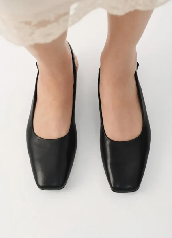 Vagabond Shoemakers Delia Sling Bag Flats Black Fashion