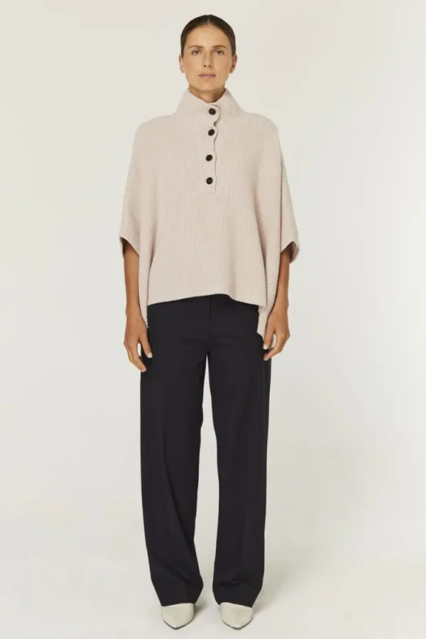 Gris Honore Cape Clearance