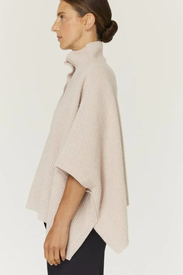 Gris Honore Cape Clearance