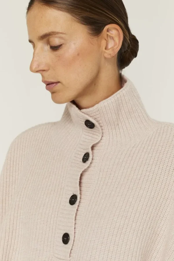 Gris Honore Cape Clearance